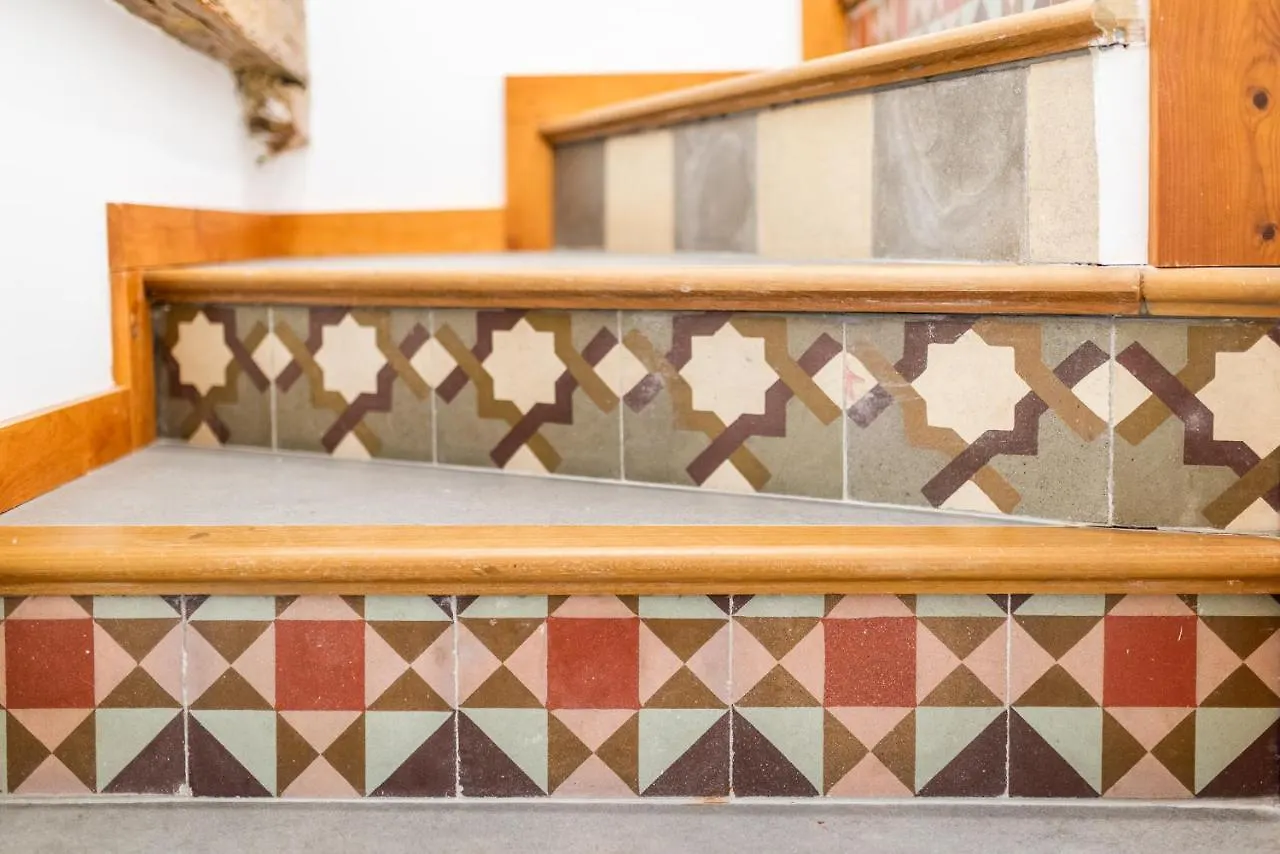 Wekey Homes Granada, Mesones Central Suites ספרד