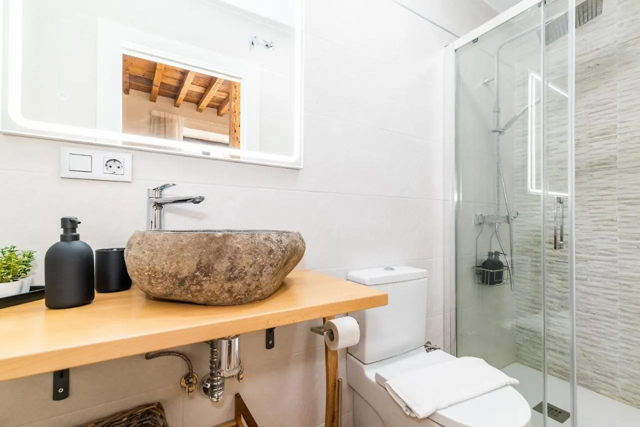 Wekey Homes Granada, Mesones Central Suites 0*, Granada Spain